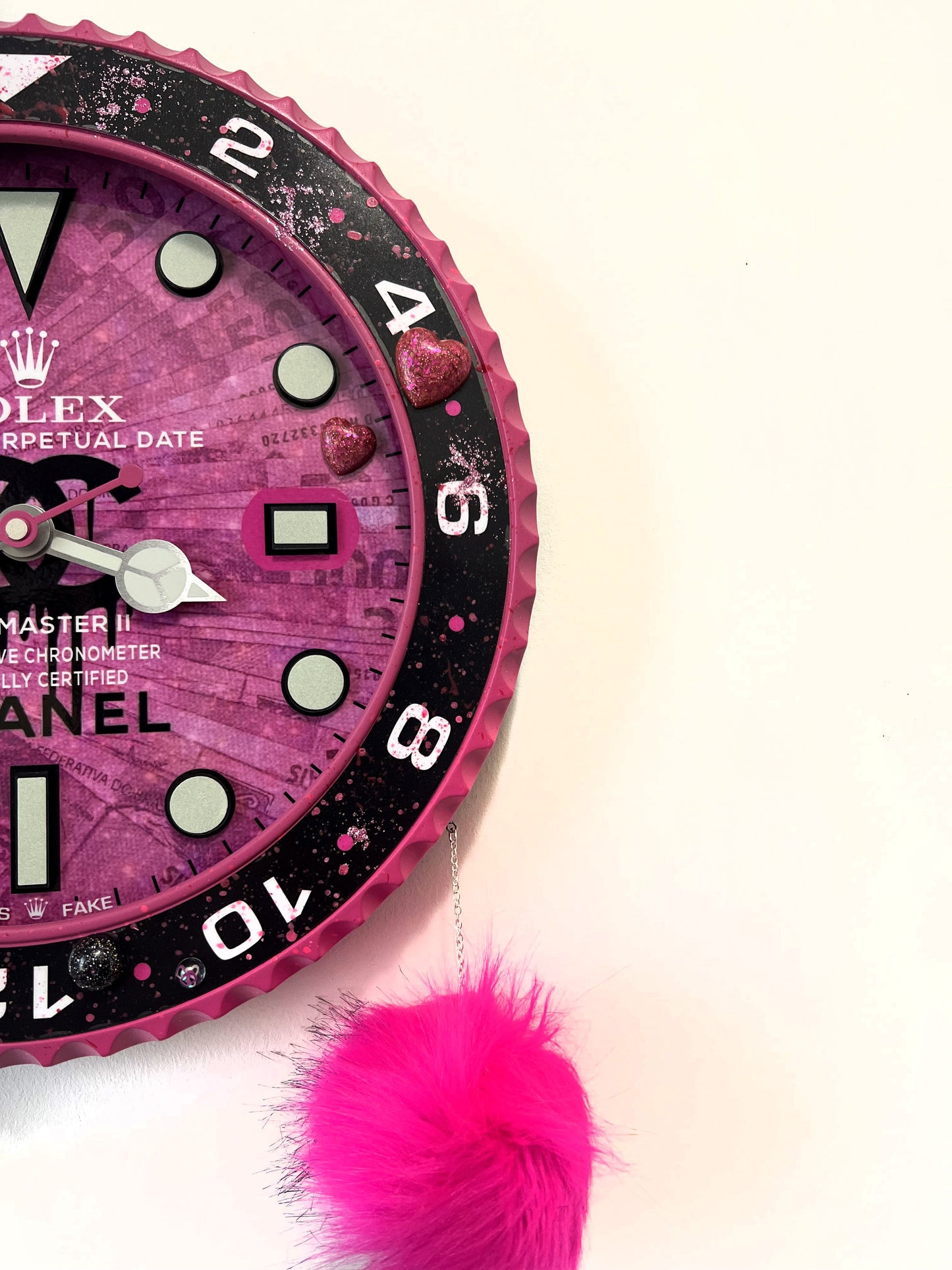 Orologio GMT Pink Plush Custom da Parete X
