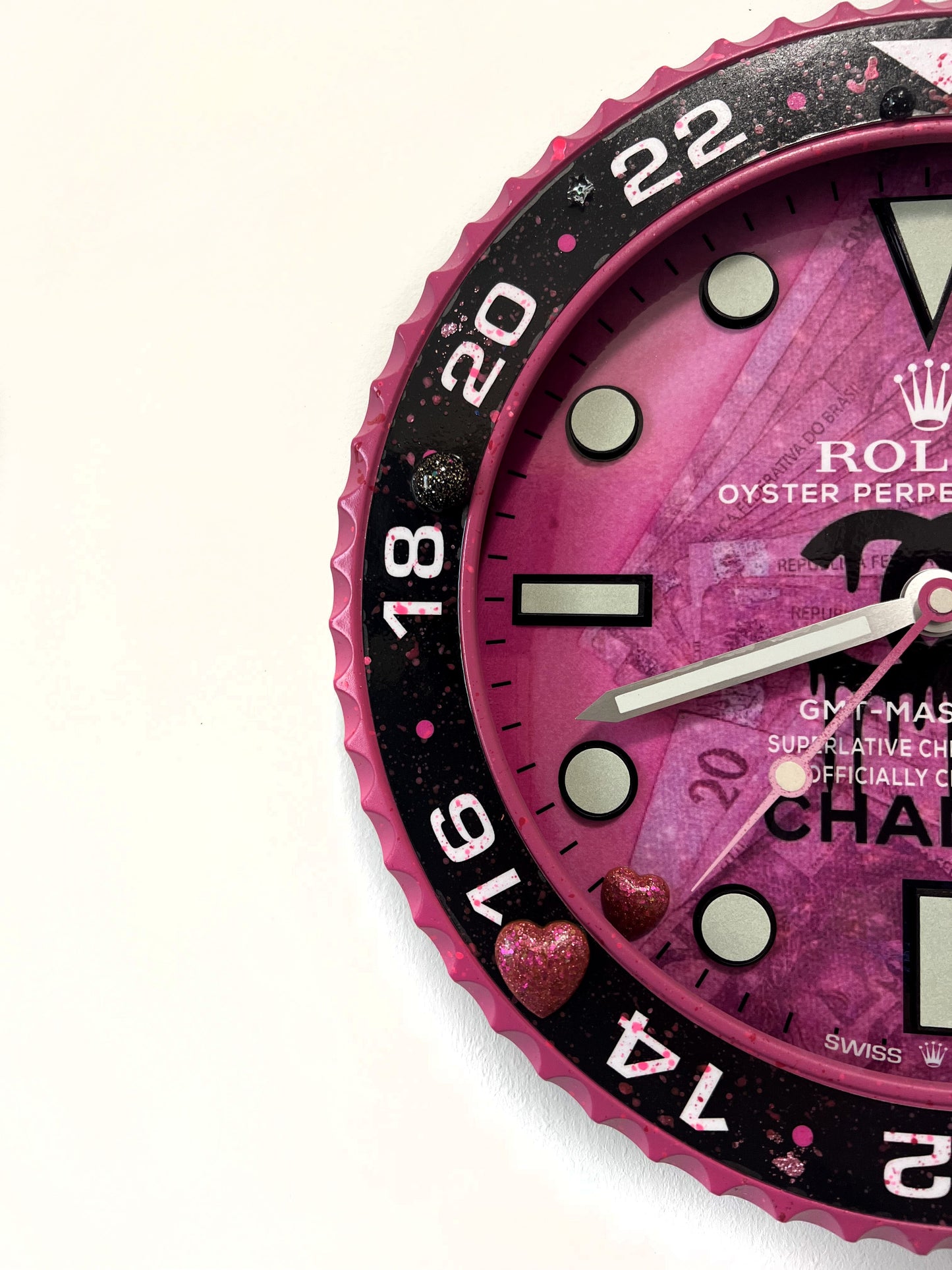 Orologio GMT Pink Plush Custom da Parete X