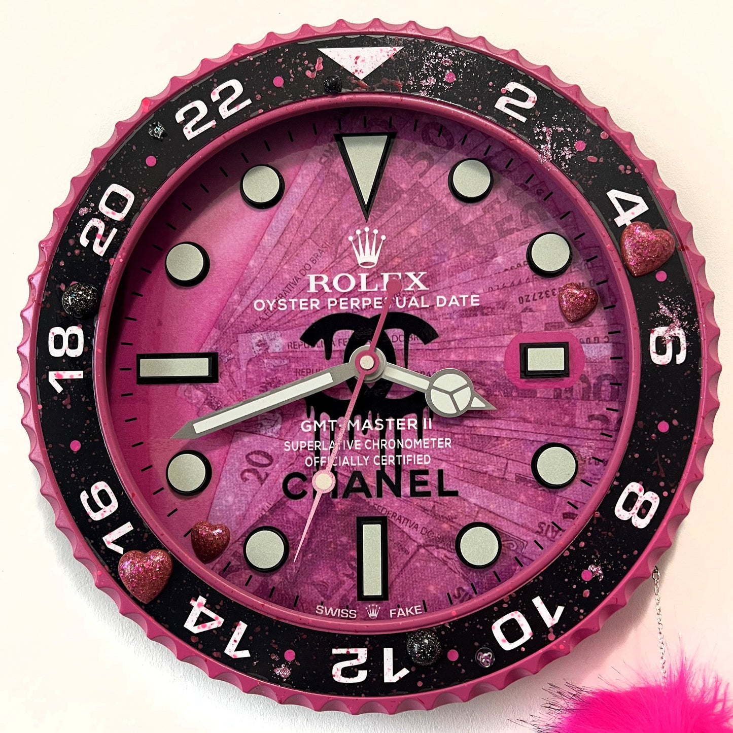 Orologio GMT Pink Plush Custom da Parete X