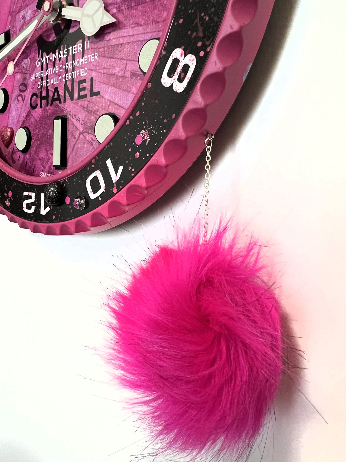 Orologio GMT Pink Plush Custom da Parete X