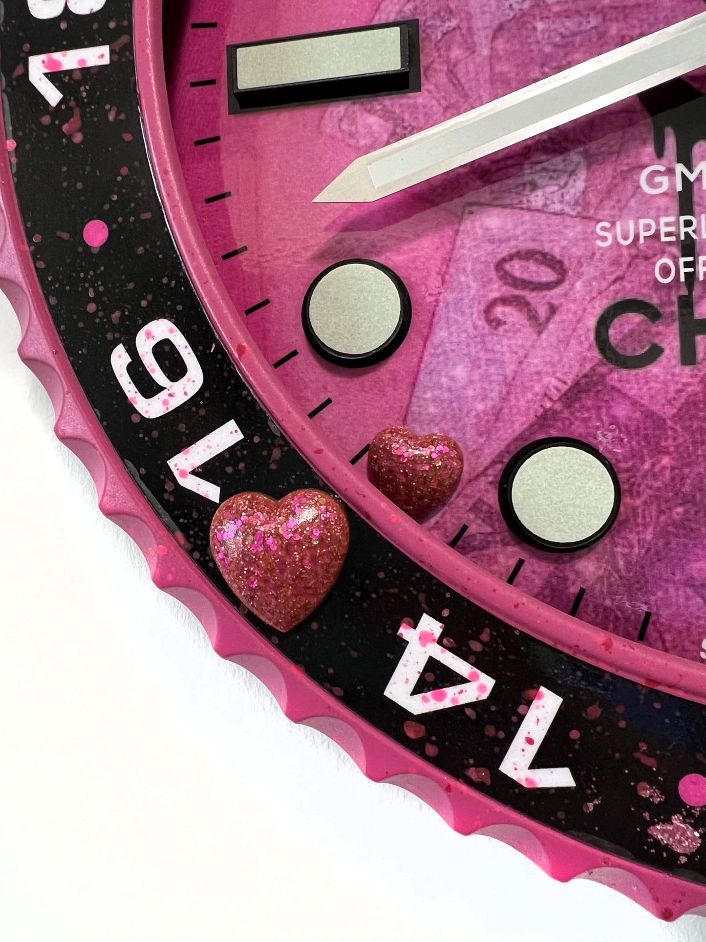 Orologio GMT Pink Plush Custom da Parete X